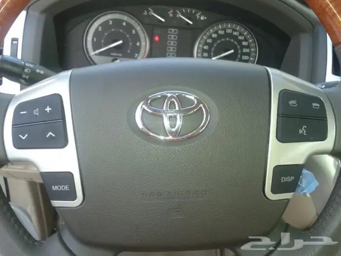 ازرار و غطاء ايرباق لاندكروزر 2012 3