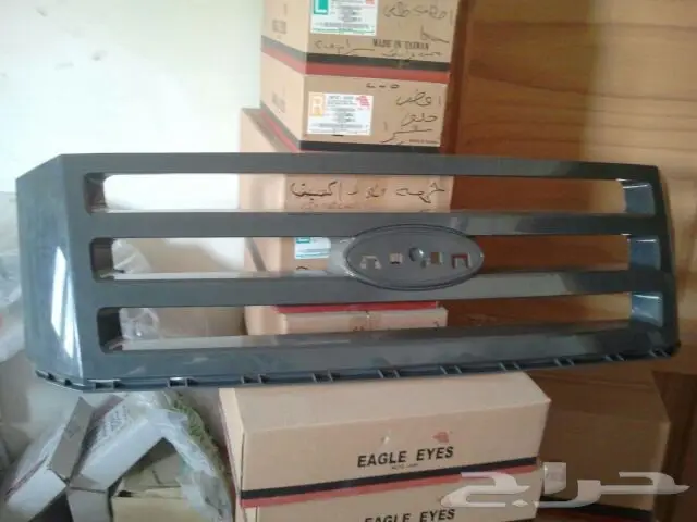 تظليل متحرك روعه جدا (ستائر) لجميع انواع السيارات  كما يوجد لدينا قطع غيار واكسسوارات للاكسبدشن والا 30