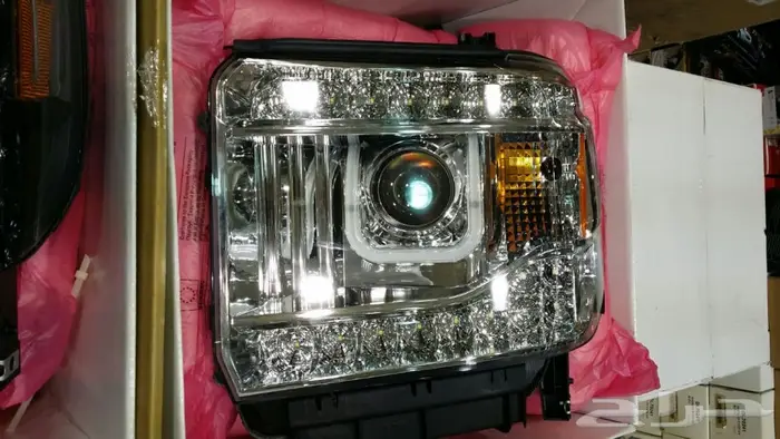 بيع فطع لسيرا والسلفرادو 2014 -2018واكسسوارات 25