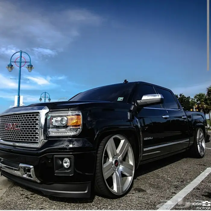 بيع فطع لسيرا والسلفرادو 2014 -2018واكسسوارات 36