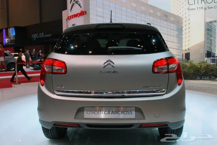 قطع غيار سيتروين وبيجو ورينو  مستعملة 0