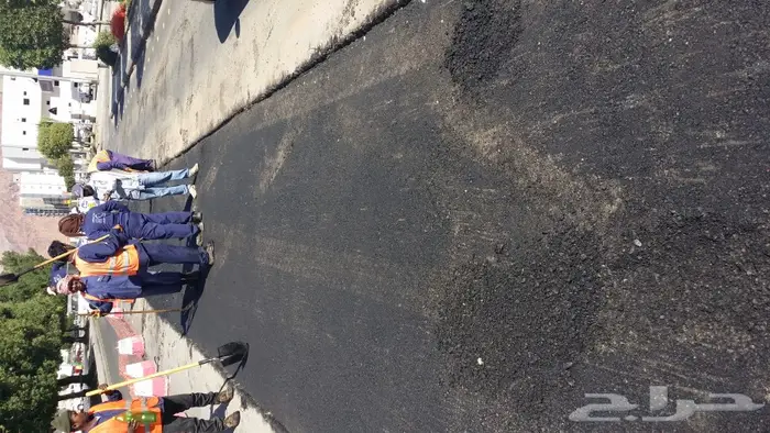 اسفلت متخصصون في أعمال زفلته بكامل المواصفات وباافضل الأسعار مع عمل ردميات  1