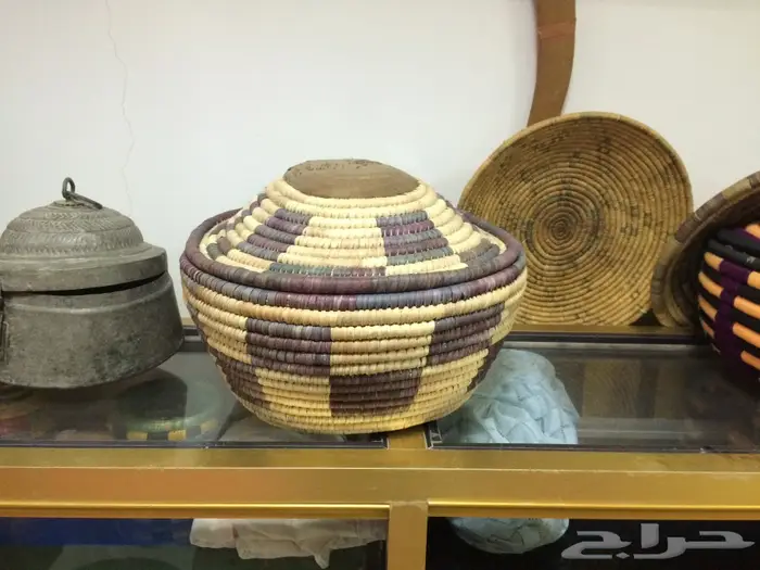 متحف تراثي كامل نادر للبيع اكثر من 255 قطعه 3