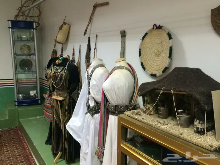 متحف تراثي كامل نادر للبيع اكثر من 255 قطعه 5