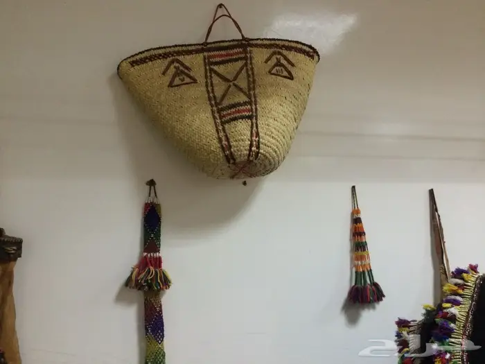 متحف تراثي كامل نادر للبيع اكثر من 255 قطعه 21