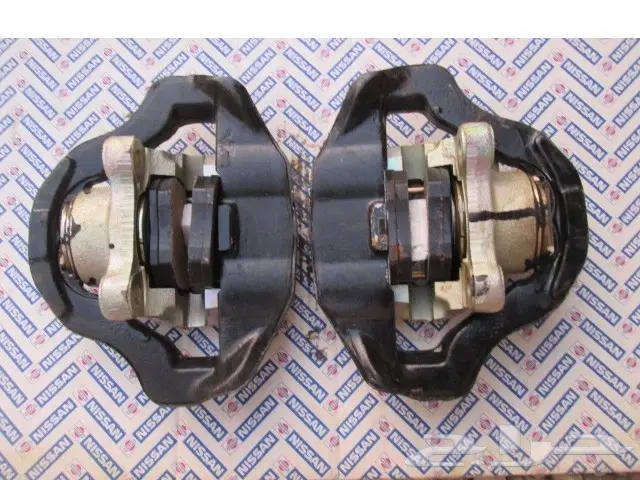 كليبرات فرامل أماميه سكايلاين 78 - 81 5