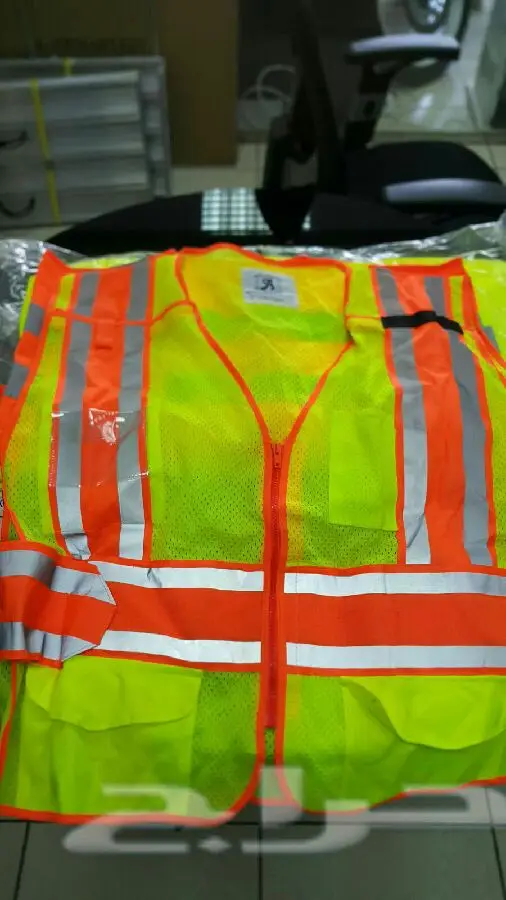 سترة عاكسة فسفورية لسلامة المرورية 1