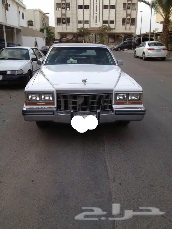 سيارات كلاسيكية تخزين لعشاقها 1