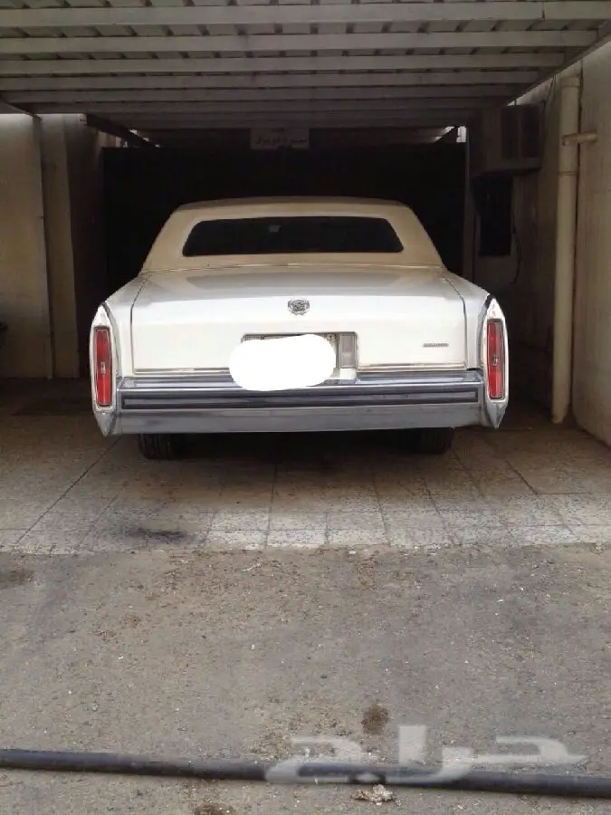 سيارات كلاسيكية تخزين لعشاقها 0