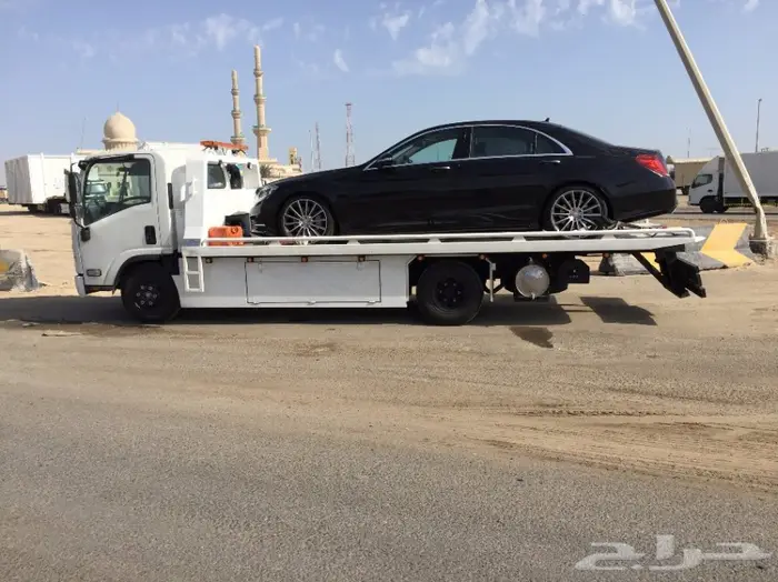 سطحة لنقل السيارات من دبي للسعودية  2