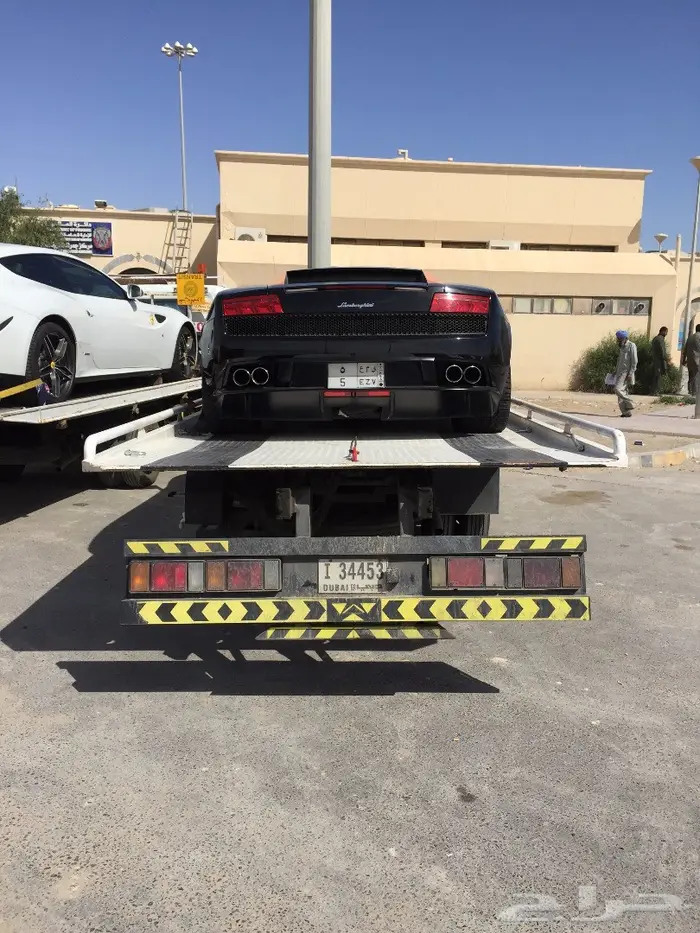 سطحة لنقل السيارات من الامارات للسعودية 6