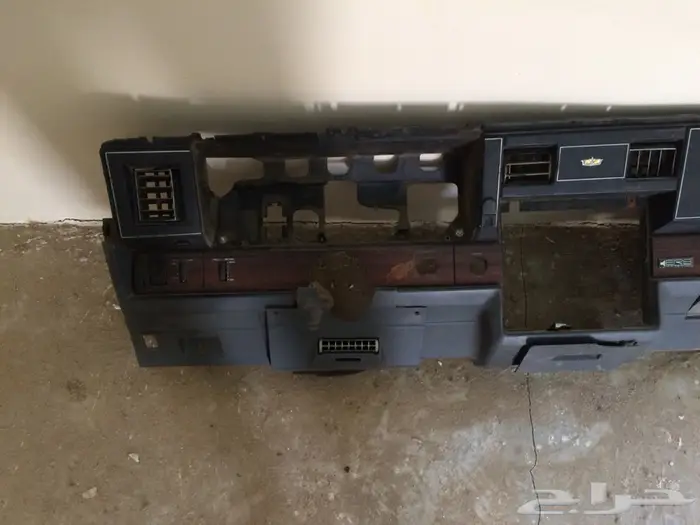 للبيع قطع غيارمستعمله كابرس م 87 الي 92 2