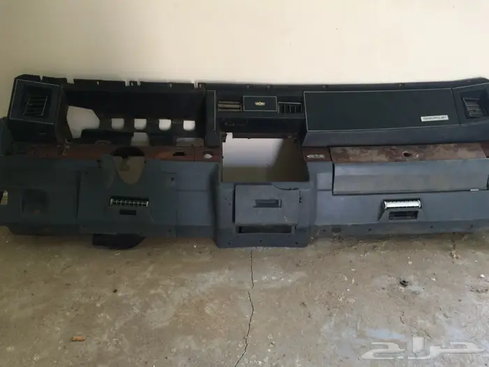 للبيع قطع غيارمستعمله كابرس م 87 الي 92 0