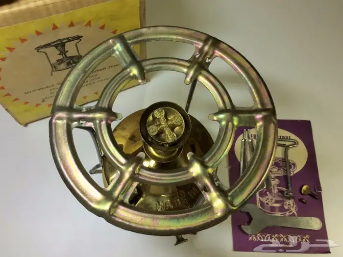 موقد نحاسي سوفييتي قديم جديد مخزن بالكرتون 3