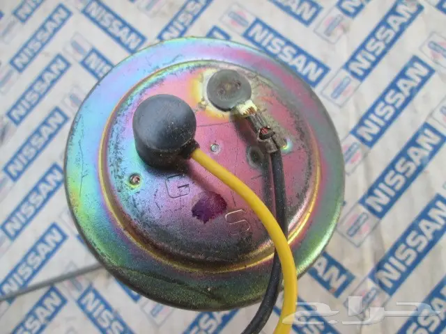 عوامة بنزين دتسن 80 - 85 12