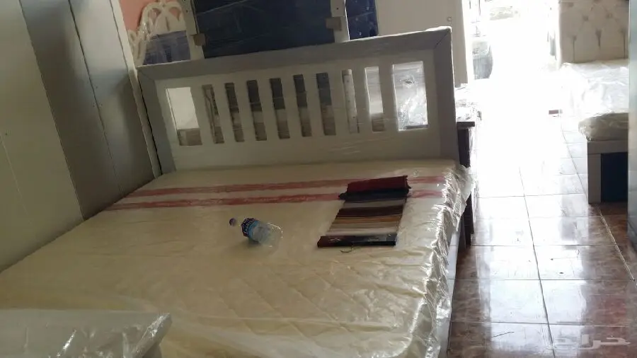 غرف نوم جديده الوان مختلفه جاهزه للتركيب (image 1)