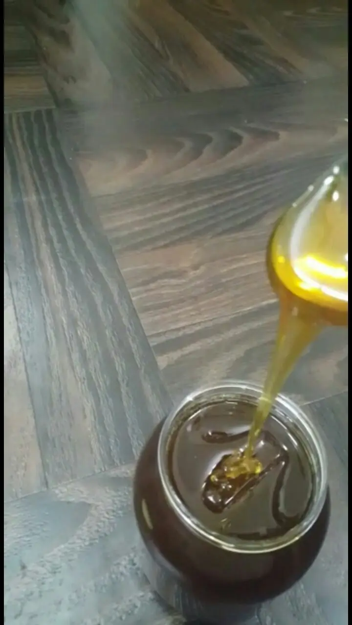 عسل  وشمع بلدي جنوبي مشرووط  (image 1)