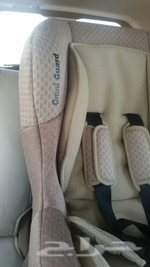 كرسي أطفال للسيارة - كالجديد! (image 2)