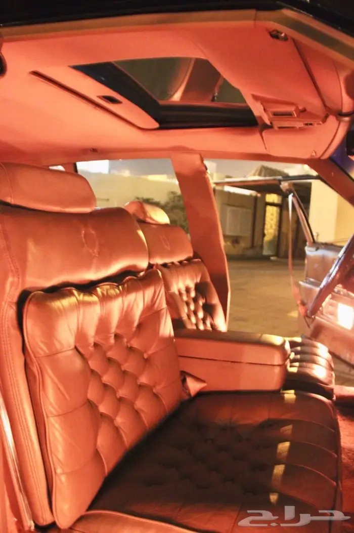 شاهدوا مجموعة سياراتنا الكلاسيكية بالموقع. 38