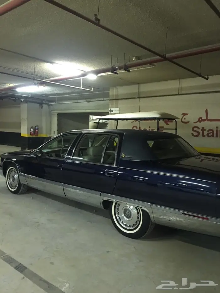 شاهدوا مجموعة سياراتنا الكلاسيكية بالموقع. 95