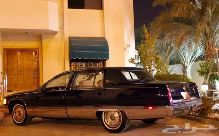 شاهدوا مجموعة سياراتنا الكلاسيكية بالموقع. 76