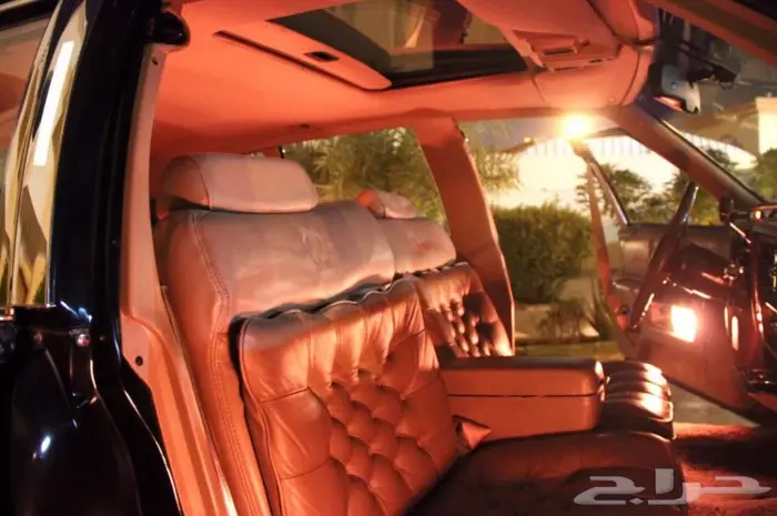 شاهدوا مجموعة سياراتنا الكلاسيكية بالموقع. 36