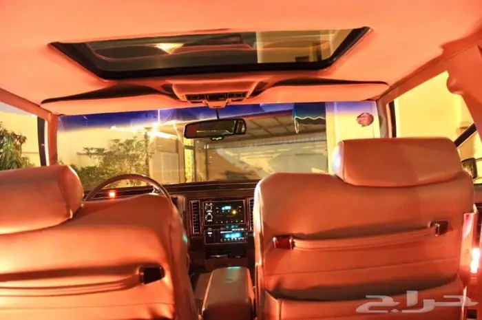 شاهدوا مجموعة سياراتنا الكلاسيكية بالموقع. 41