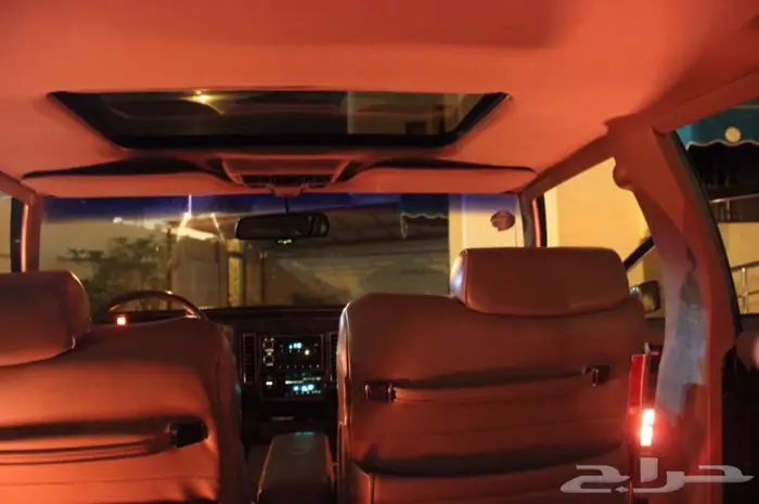 شاهدوا مجموعة سياراتنا الكلاسيكية بالموقع. 47