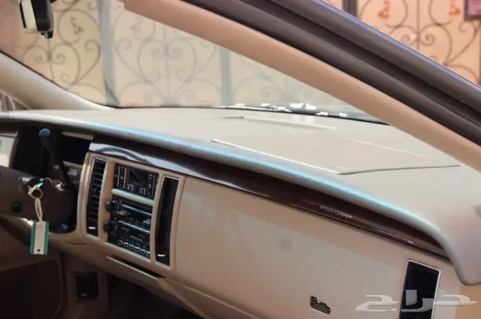 شاهدوا مجموعة سياراتنا الكلاسيكية بالموقع. 84