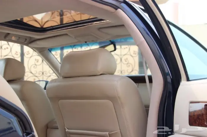 شاهدوا مجموعة سياراتنا الكلاسيكية بالموقع. 88