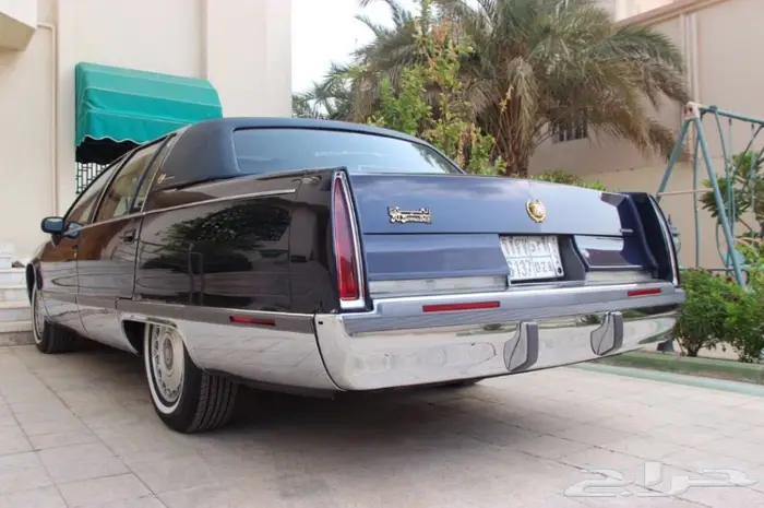 شاهدوا مجموعة سياراتنا الكلاسيكية بالموقع. 96