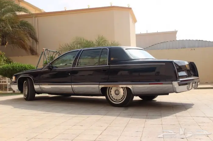 شاهدوا مجموعة سياراتنا الكلاسيكية بالموقع. 98