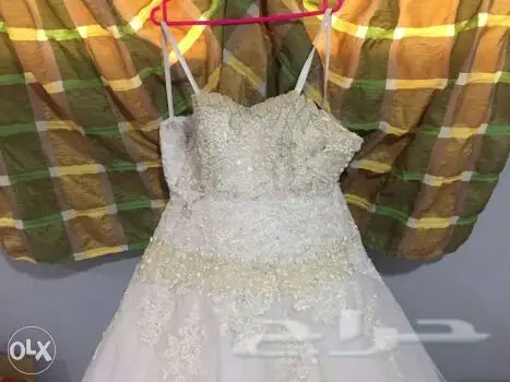 فستان زفاف للبيع المستعجل (image 2)