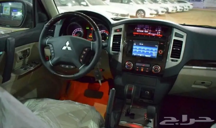 باجيرو 2017 3500 GLS سعودي بالتقسيط (image 4)