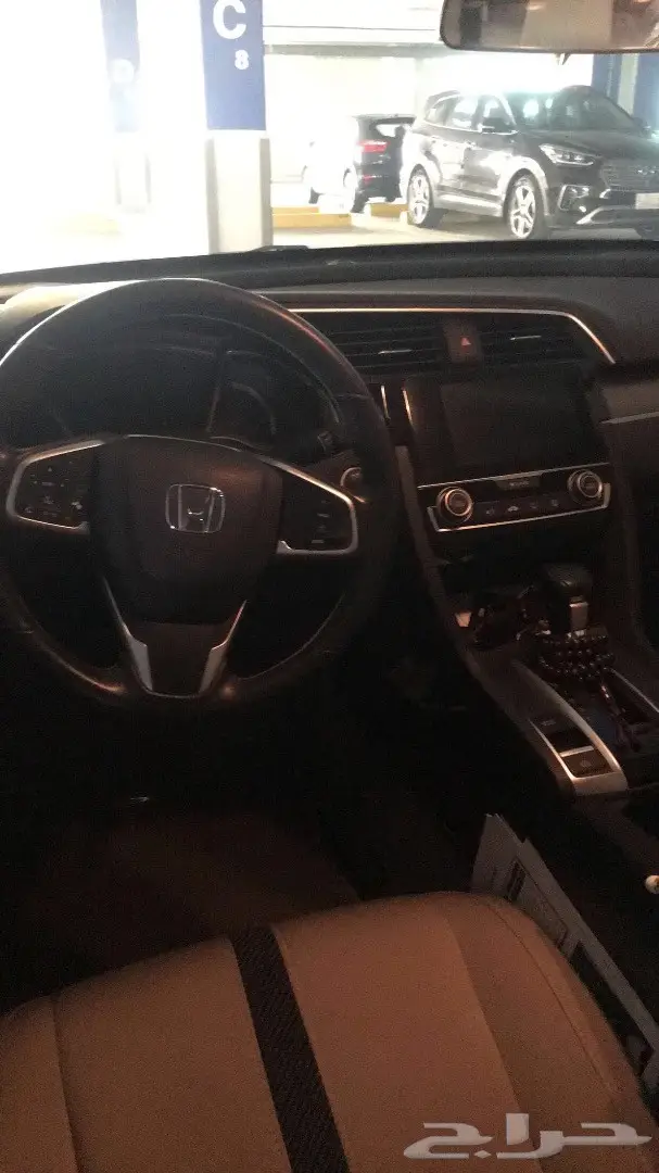 للبيع اوالبدل هوندا سيفيك 2016 نص فل 2000 CC (image 4)