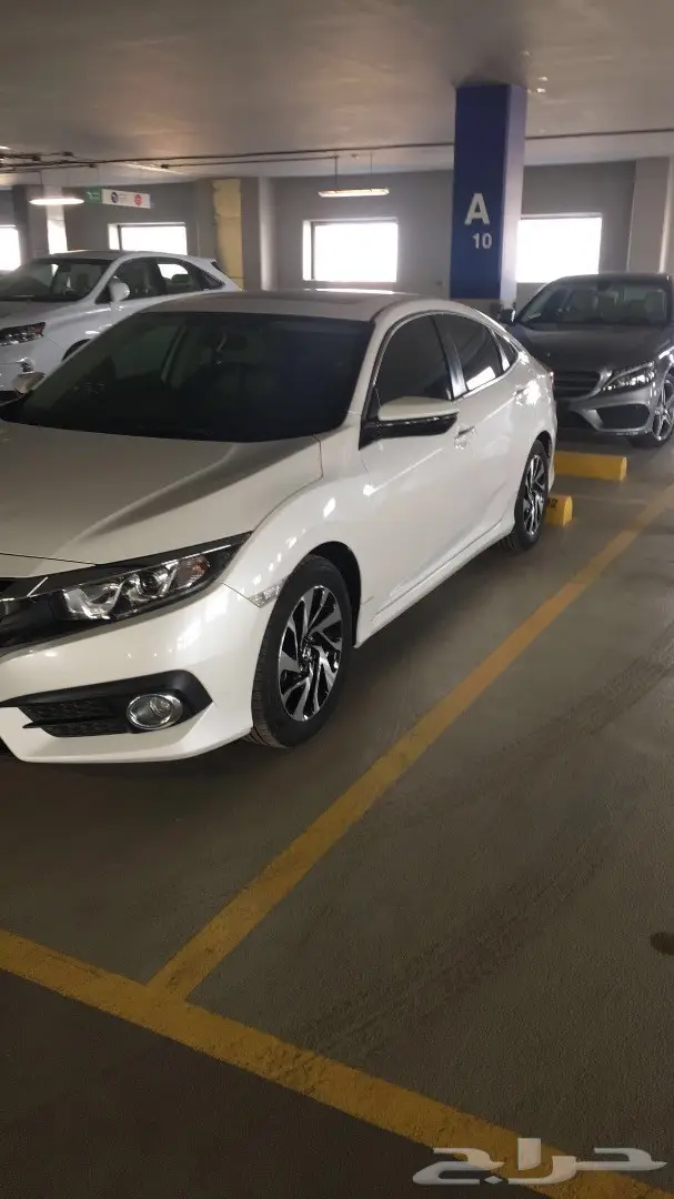 للبيع اوالبدل هوندا سيفيك 2016 نص فل 2000 CC (image 7)