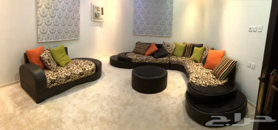 كنب أنيق ومريح - فرصة لا تُفوَّت! (image 2)