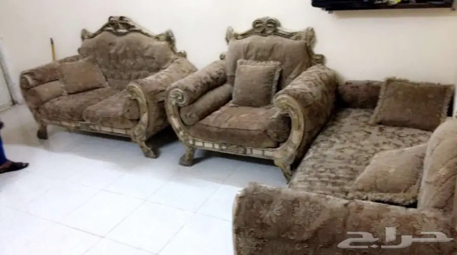 كنب فخم للبيع - فرصة لا تُفوّت! (image 1)