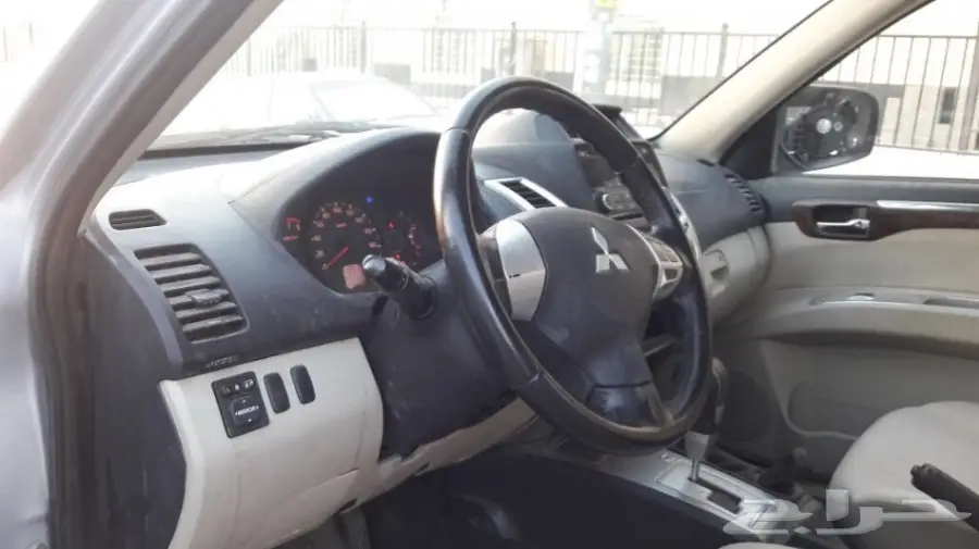 جيب مستبيشي 2014 مصدوم (image 6)