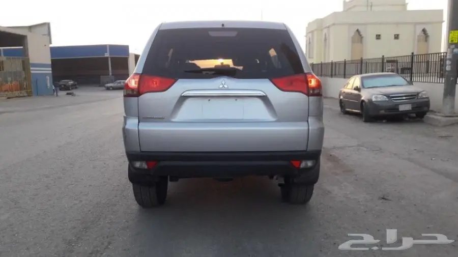 جيب مستبيشي 2014 مصدوم (image 12)