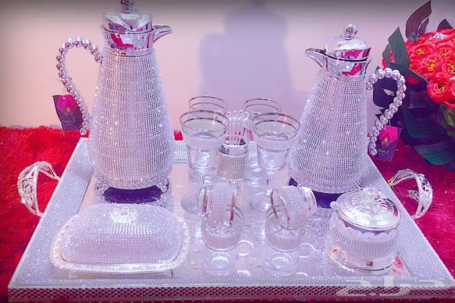 طقم الضيافة الفاخر مرصع بالكريستال حصريااا