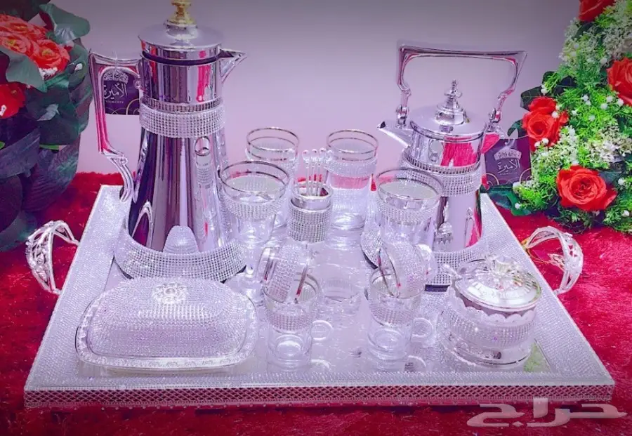 طقم الضيافة الفاخر مرصع بالكريستال حصريااا (image 1)