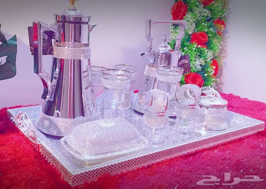 طقم الضيافة الفاخر مرصع بالكريستال حصريااا (image 2)
