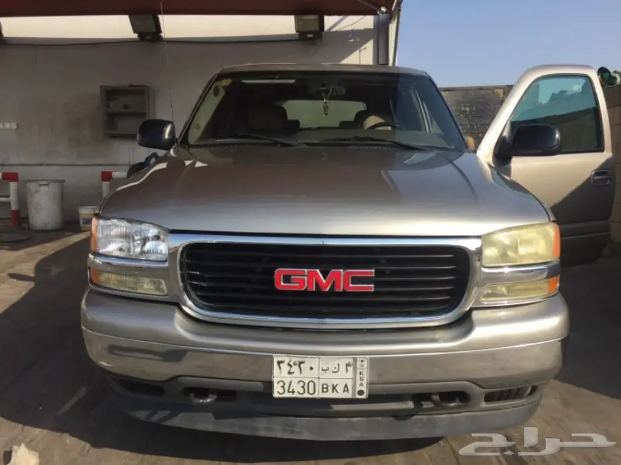 جي ام سي يوكن 2003 كامل (image 12)