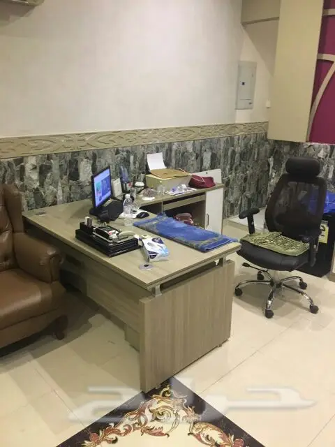 غرفه مكتبيه للبيع (image 1)