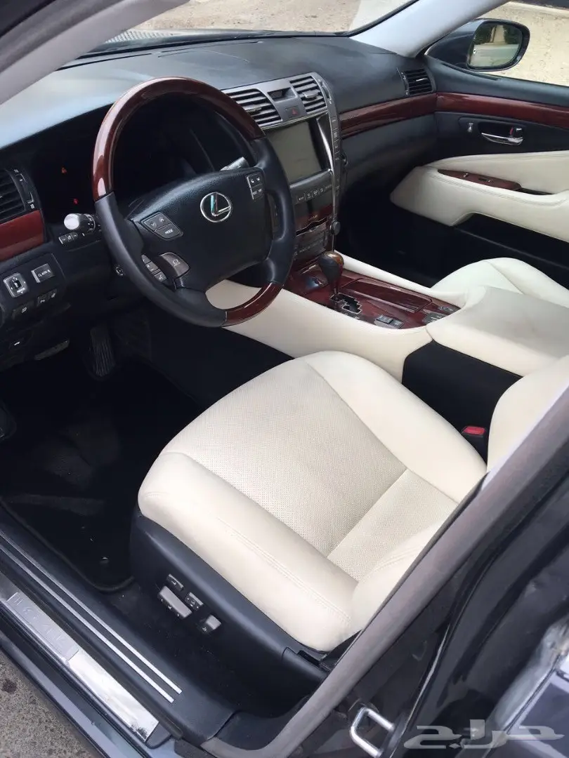 لكزس ال اس 2009 - حالة ممتازة! (image 2)