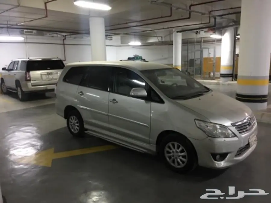 اينوفا 2012 نظيف للبيع (image 3)