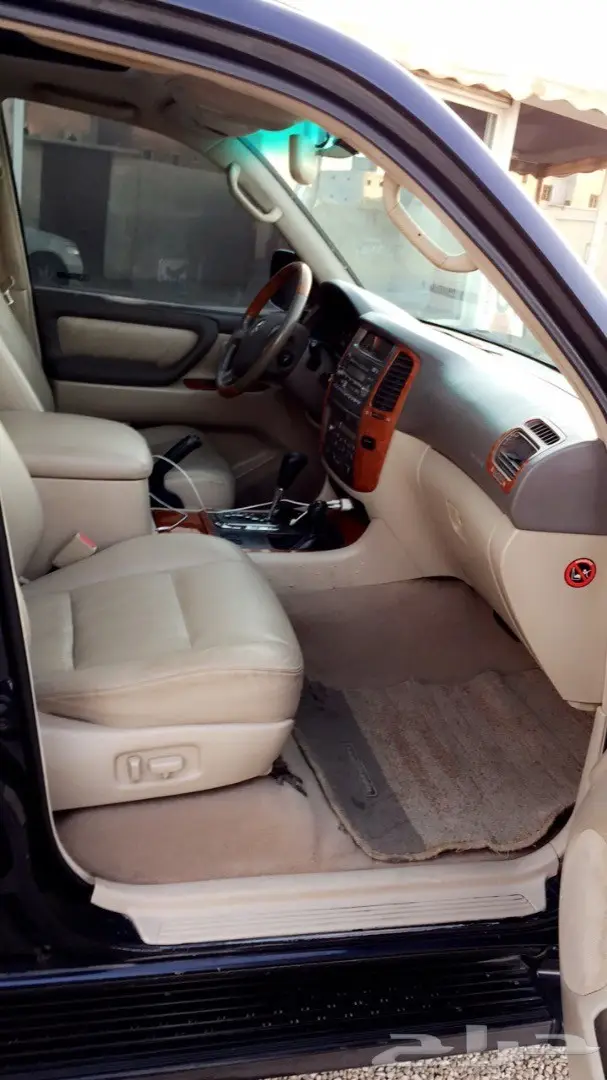 لاندكروزر (image 1)