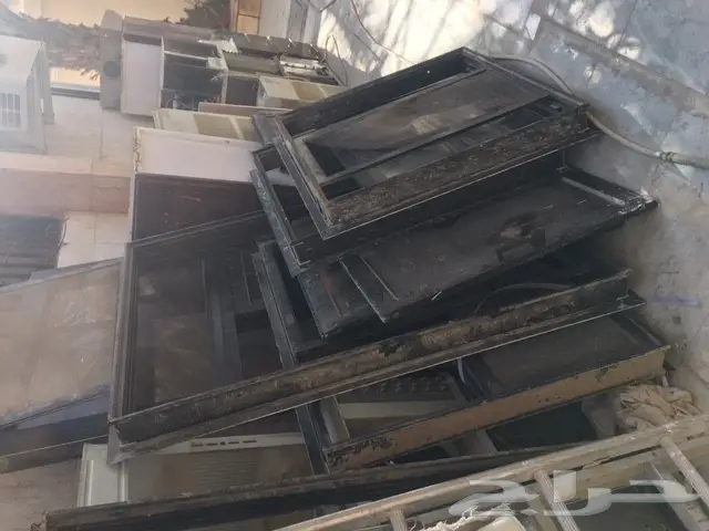 للبيع: مكيفات، شبابيك ألومنيوم، مطبخ وفرن - فرصة لا تُفوّت! (image 1)
