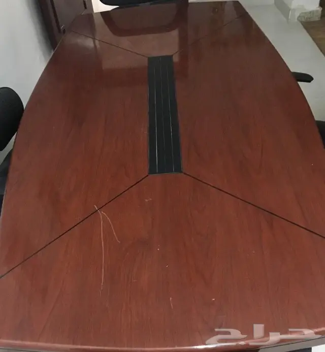 مكتب اجتماعات للبيع ...